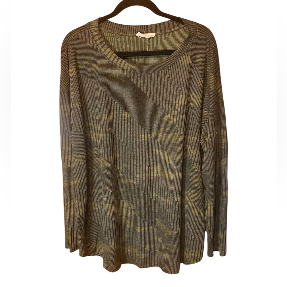 First Love Camo Ribbed Top Size 3X Green Camouflage Long Sleeve Casual